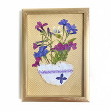 Load image into Gallery viewer, Pressed Bloom Keepsake Frame
