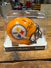 Load image into Gallery viewer, Steelers Mini Helmet - Autographed Le&#39;Veon Bell
